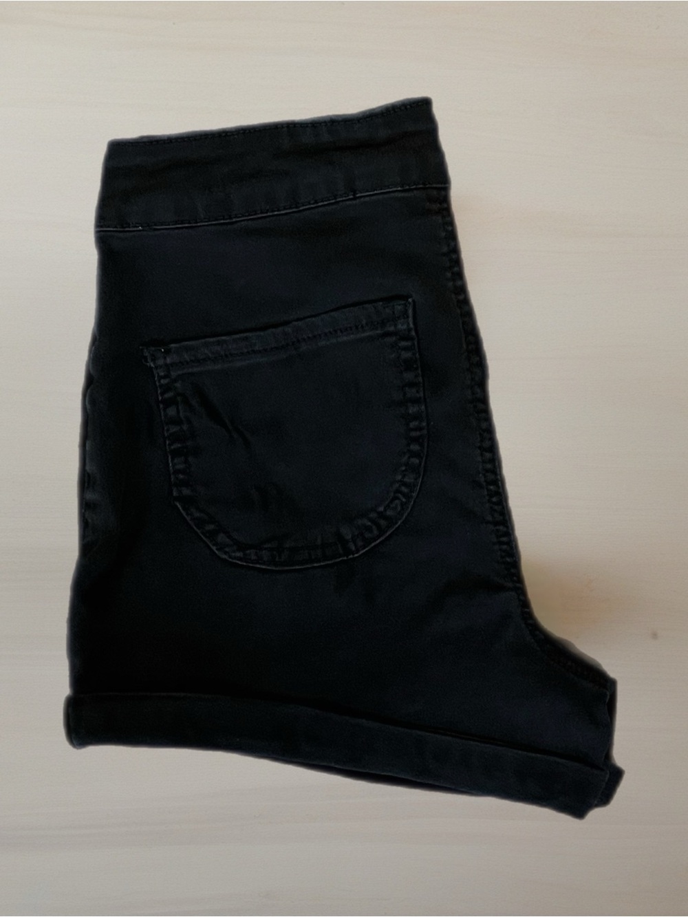 🌟 Fashion Nova Black Mid-Rise Cuffed Mini Shorts | Juniors’ Sz 3 - Picture 5 of 9